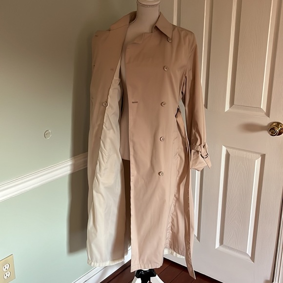 Vintage Double Breasted London Fog Trench Coat - Picture 7 of 11